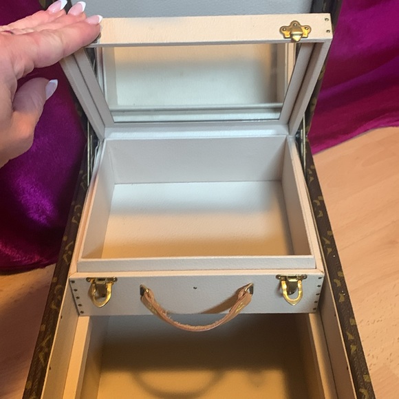 RARE Louis Vuitton Vintage Monogram Boite Flacons Train trunk. Almost mint! - Picture 9 of 13